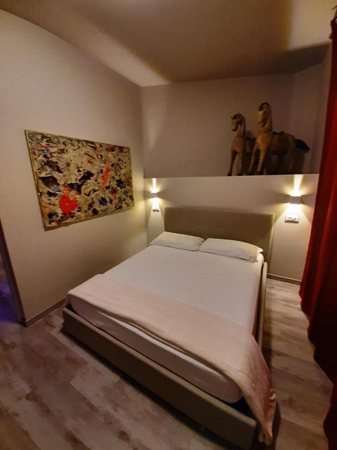 Hotel & Ristorante L'Angoletto In Selci Selci  Εξωτερικό φωτογραφία