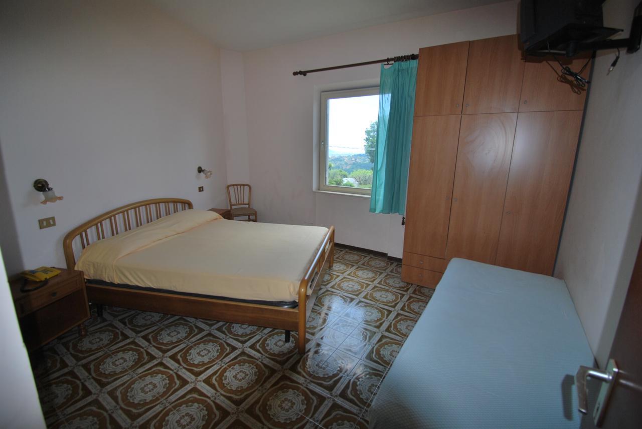 Hotel & Ristorante L'Angoletto In Selci Selci  Εξωτερικό φωτογραφία