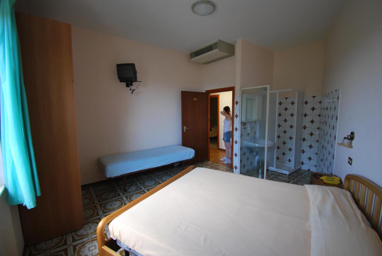 Hotel & Ristorante L'Angoletto In Selci Selci  Εξωτερικό φωτογραφία