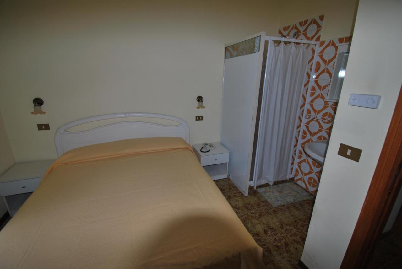 Hotel & Ristorante L'Angoletto In Selci Selci  Εξωτερικό φωτογραφία